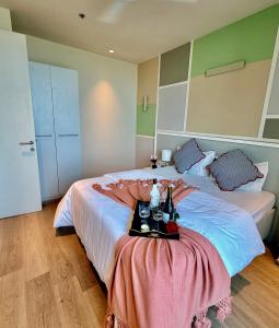 Pink Lily 1 BHK Studio Apartment near IGI Airport