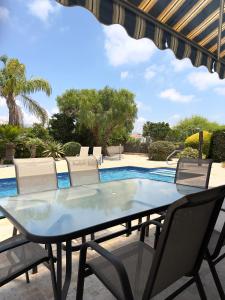 Leos Paradise Villa Family Home Away From Home with Large Pool