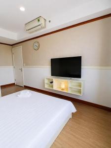 T5 Masteri Thao Dien 2BR near Metro and Vincom Mall