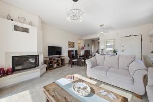 Foxs Sunshine Apartment