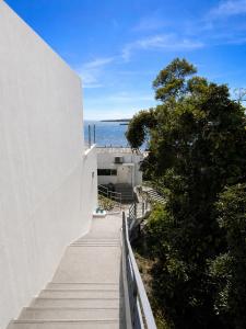 Bella Vista-Oceanview Hilltop Penthouse in Motobu