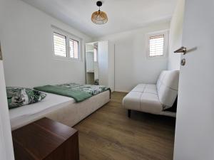 Premium furnished residence for business and family stays - Grandson