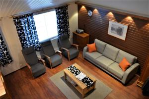 One-Bedroom Apartment room in Polar Star Apartments