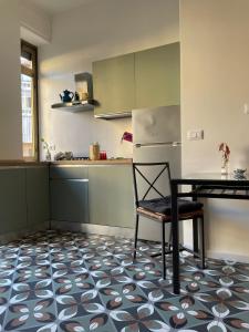 Casacciuga - central and bright studio flat with air conditioning