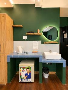 Ben Thanh Hideaway - A Cozi Stay