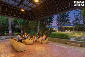 Hindavi Green Escape by VEO, StayVista - 5BHK Villa with Private Pool & Gazebo