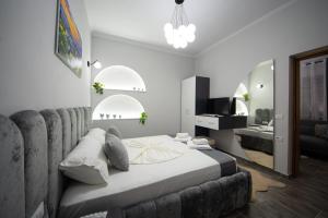 EGJE Apartments