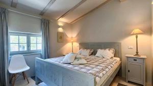 Family villa Charlotta with pool in Visnjan