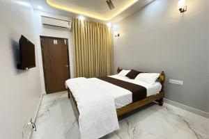 RadhaKrishna Lodge