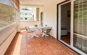 Awesome Apartment In Supetarska Draga With Wifi
