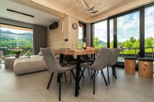 Dwupoziomowy apartament TARASY NA GIEWONT Sauna&Jacuzzi