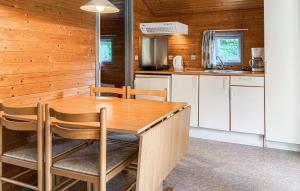 2 Bedroom Cozy Home In Vejle