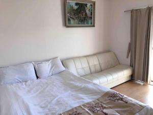Shinjuku #202 5 minutes from Okubo station Free WIFI