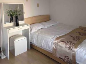 Shinjuku #202 5 minutes from Okubo station Free WIFI