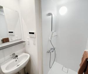 Huga Hotel Yushima 3F Free Wifi 4min to Ueno St