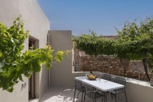Irinis house in Skepasti up to 4 guests