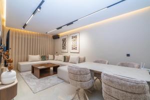 Comfortable stay without high center prices