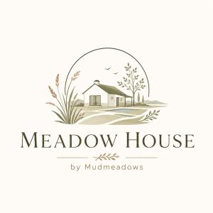 The Meadow House 2BR Farm with Pool & Lawns