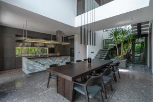 Villa Memoria - Stylish 4BR Luxury Villa in Umalas