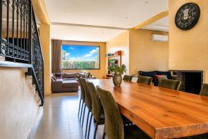 Villa Atlas view