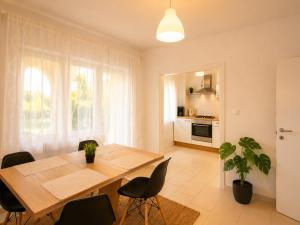 Apartments Nikolina