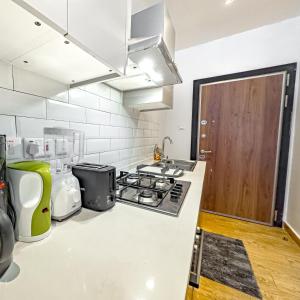 Modern 1 Bedroom Apartment with Pool, Gym Sauna Wilma Towers Kilimani, Nairobi Twiga Suites