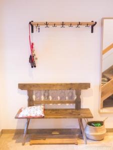 Modernes Chalet mit Terrasse und Parkplatz in den Alpen