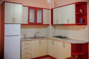 Ina Apartment