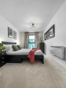 Modern Bermondsey Apartment, 5 Min to Tube, Walk to Tower Bridge, Zone 2 London