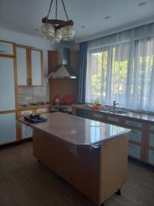 Apart 106