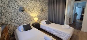 Appt. T3 type Haussmannien vue mer sur port