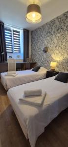 Appt. T3 type Haussmannien vue mer sur port