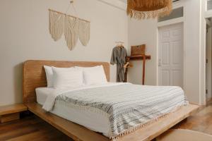 The Sea Breeze Pool Villa Bangphra Bangsaen