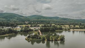 LUNA apartamenty - komfortowy apartament z tarasem nr 1c - Góry Sowie - Jezioro