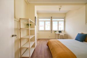 Sunny Balcony Room - Marquês de Pombal