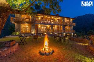 StayVista at Mountain Mirage with Bonfire