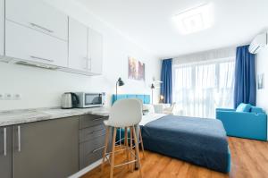20-199a Kvartet, Vasyl Lypkivskyi 16g, Kyiv, railway station, metro nearby, fantastic city view, 15 kW backup power, Petrovdim Apartment