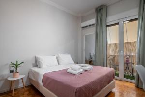 Athens City Apartment Walk to Metro Ideal City Stay