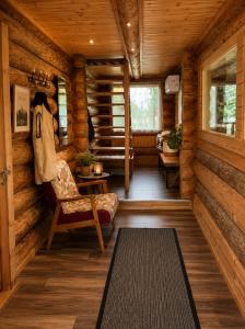 Peaceful Nature Cottage near Talsi with Hot Tub, Sauna & Pond, Camping Ives