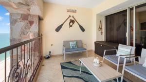 Scenic Luxury Gorgeous Ocean Front Condo