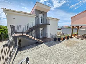 Apartment INES 1 with terrace, outdoor pool
