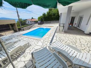 Apartment INES 1 with terrace, outdoor pool