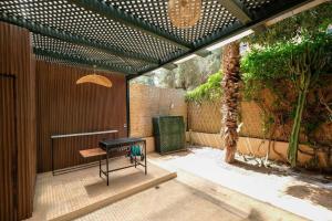 Luxury apartment - Pool - Private garden - Wintering