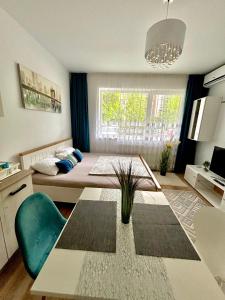 Kiki home