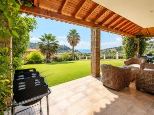 Villa Thaleora