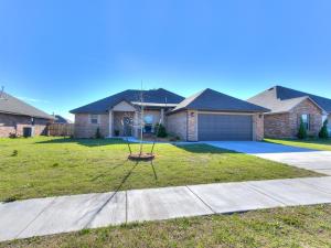 Excellent new home in wonderful neighborhood