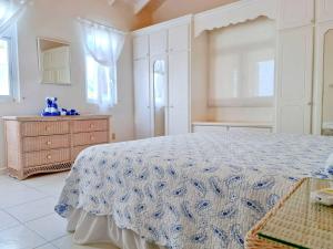 Seaside Apt Top Floor - by ZenBreak