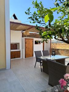 Archangelos Family House