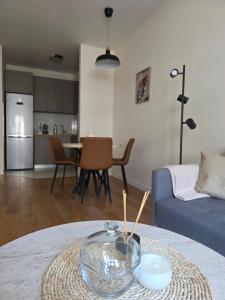Apartment 51 Central Point