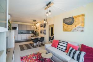 MyFlat Adriana Panorama Apartment